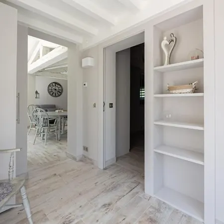 Les Trois J Villa